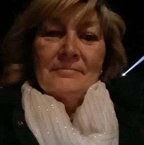 Meet your Posher, Debbie